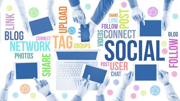 LA COMUNICAZIONE DIGITALE NELLE SALE DELLA COMUNITÀ
